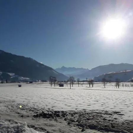 Appealing In Near Lake, Cleaning Included Apartamento Saalfelden